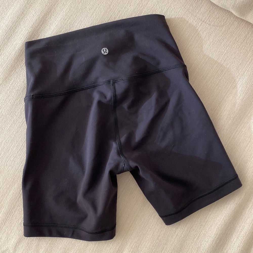 lululemon Align High-Rise Short 6", size 6